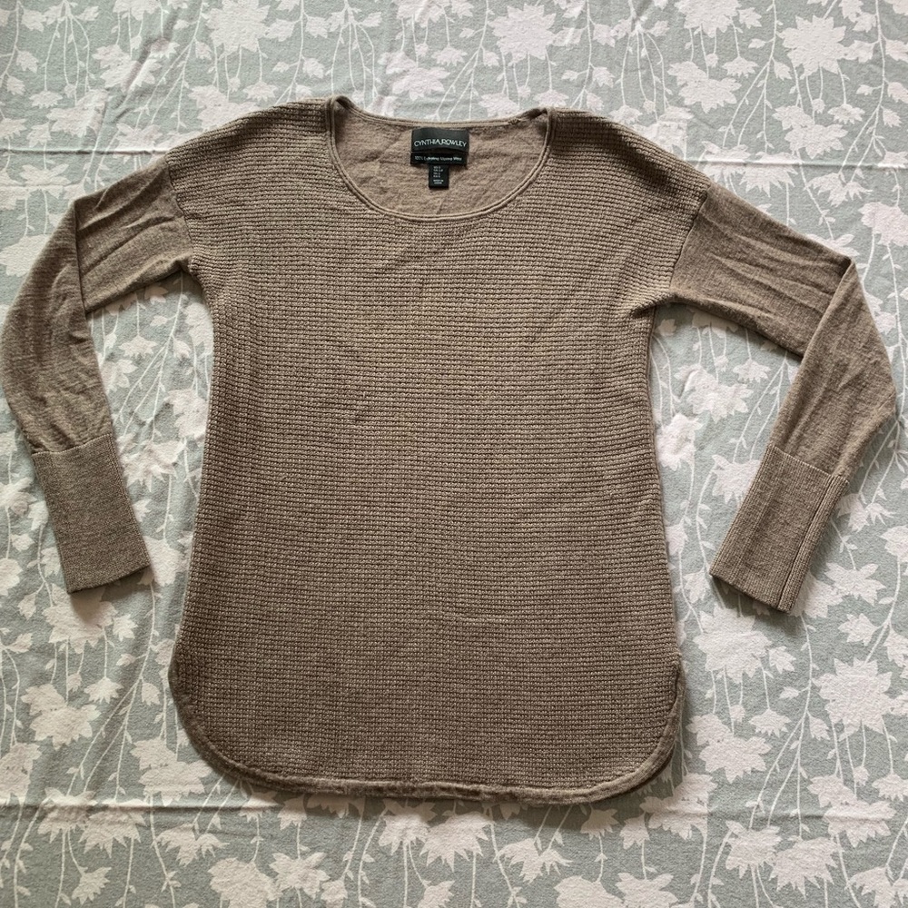Cynthia Rowley 100%extra fine merino wool sweater